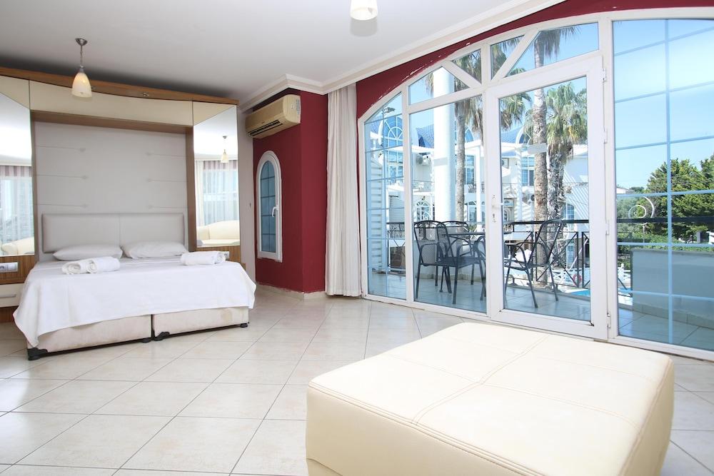 Seahorse Deluxe Hotel Didim Exterior photo